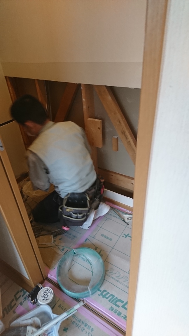 コンセント移動