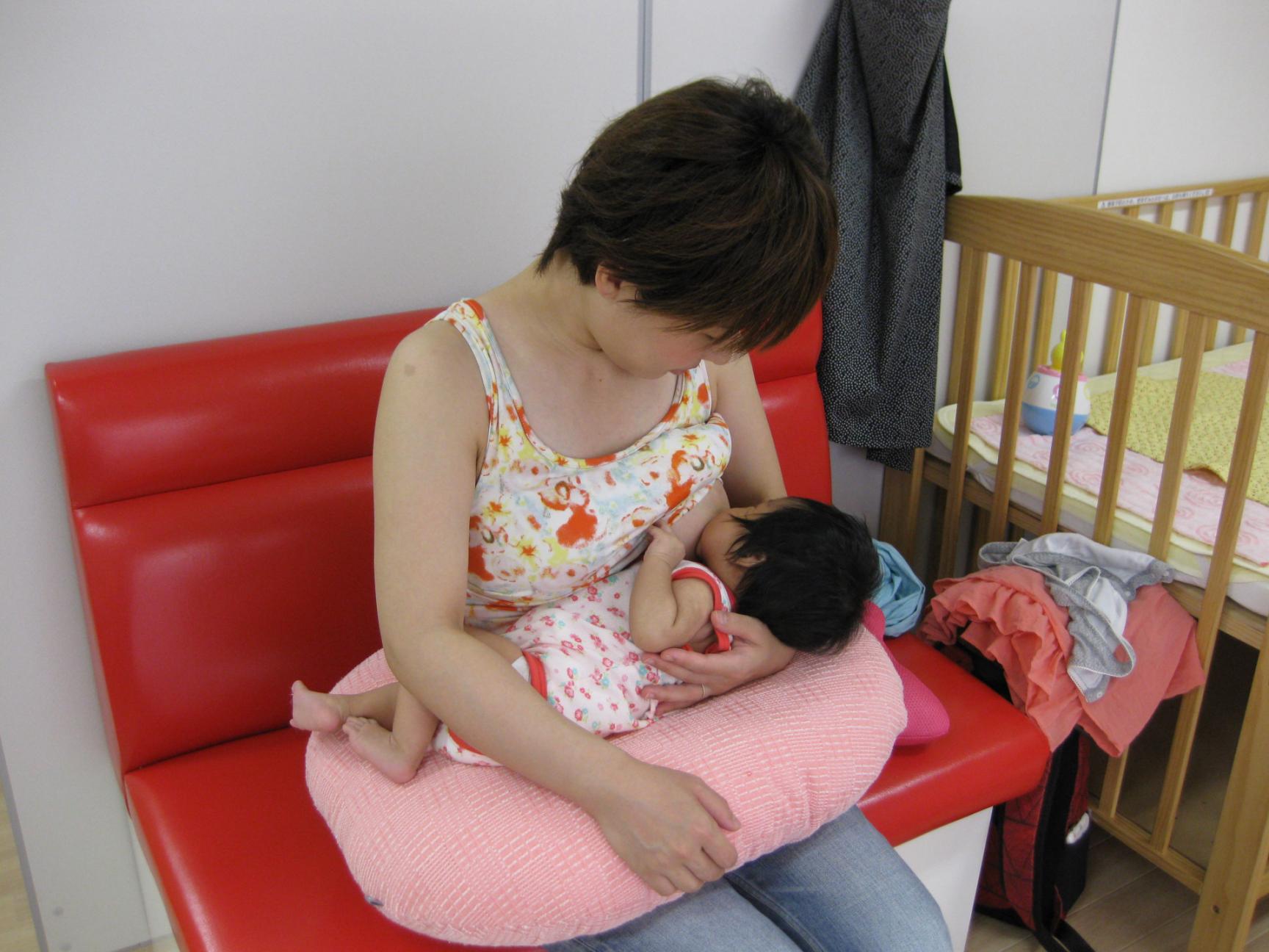 ひとみ助産院 オケタニ式母乳育児相談室相談室ご案内