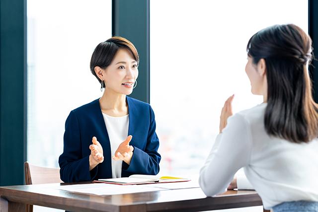 仲人が縁結びをサポート