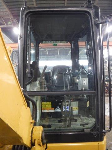 除雪機等特殊車両の販売