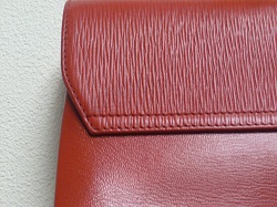 バッグについた油性ボールペンやマジック汚れクリーニング｜ 東京