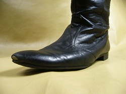 靴つま先穴修理 東京都杉並区 荻窪レザーサロン 土日営業 靴つま先穴修理 東京都杉並区 荻窪レザーサロン 土日営業