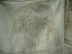 ムートンコートの雨の染み抜きクリーニング 東京 宅配ok