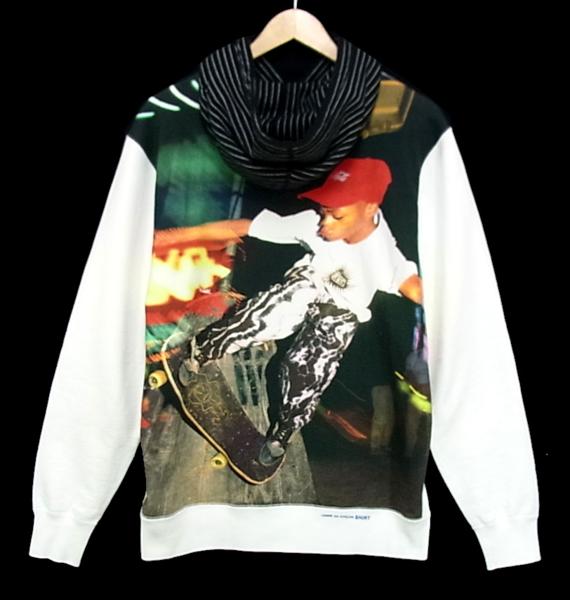 シュプリーム×コムデギャルソン高く買取ます!PULLOVER HOODIEパーカー人気アイテムの為高額査定金額提示中!