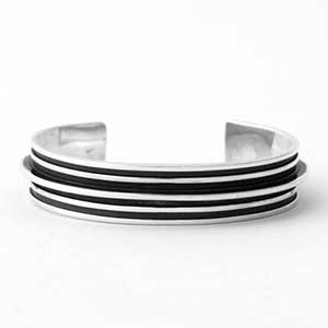 ファンタスティックマン BANGLE 125画像