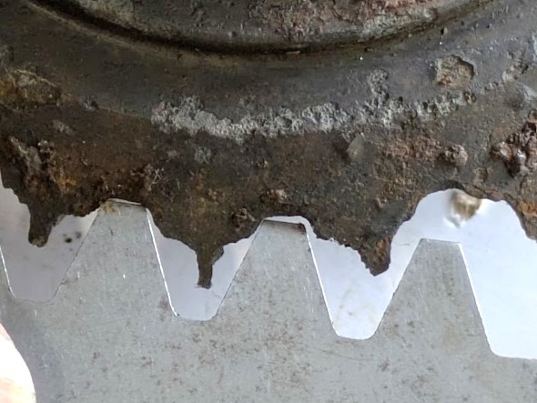 歯車の肉が無いのは理解できますが歯型ゲージを当てるとそれがハッキリと分かります。