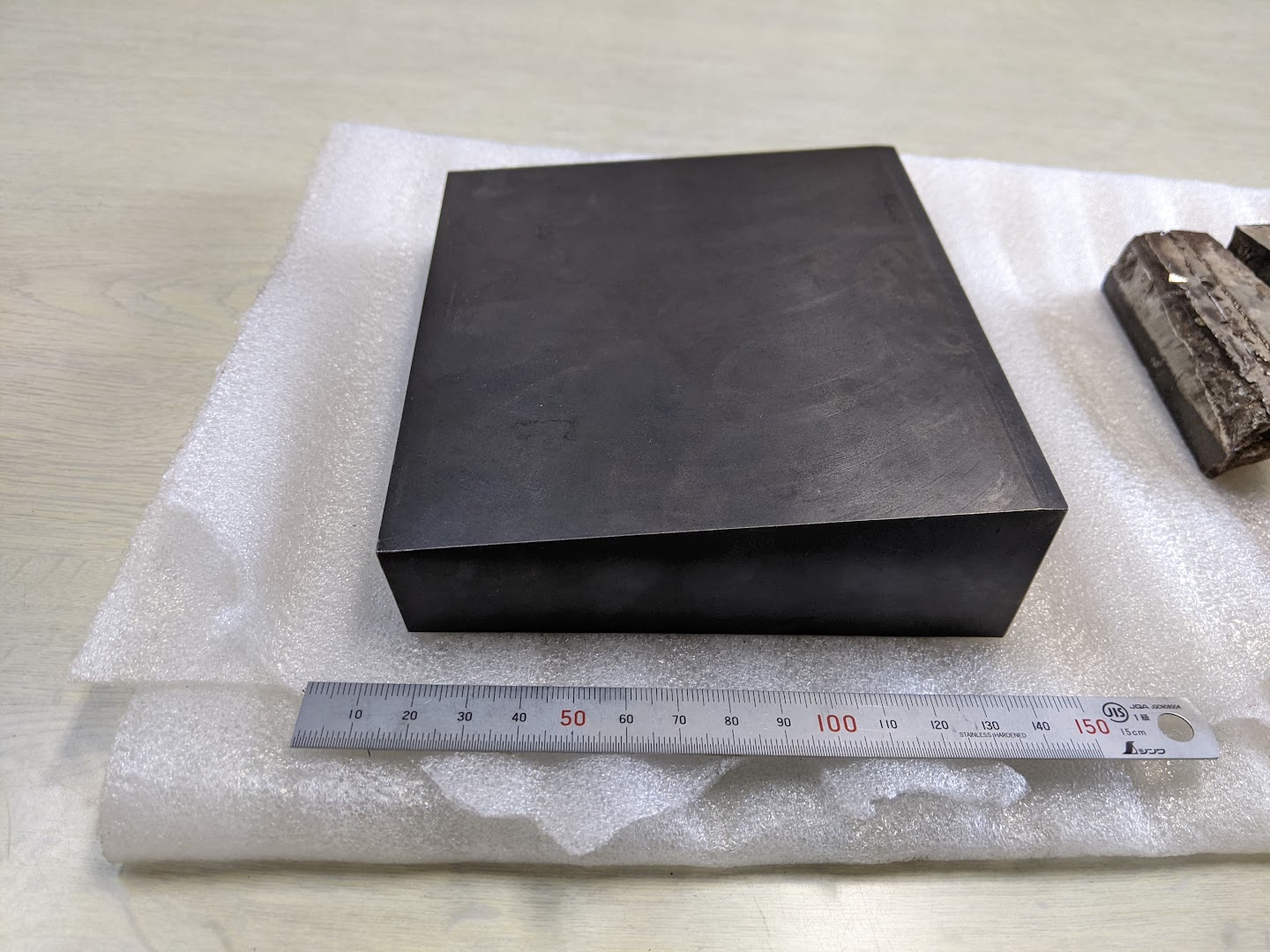 現物をスケッチして製作したチッパーシュレッダーの刃。