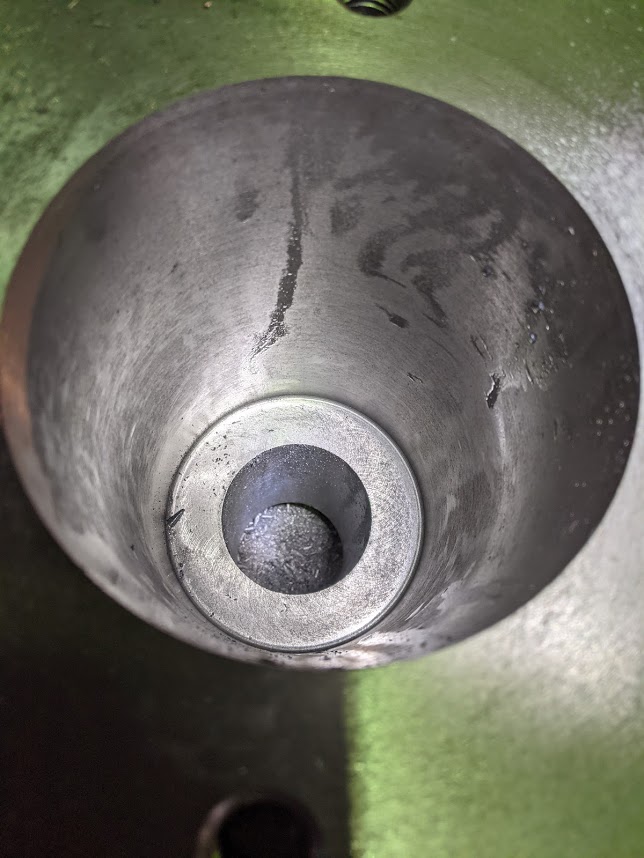 深~いヌスミ穴加工が完了しました!