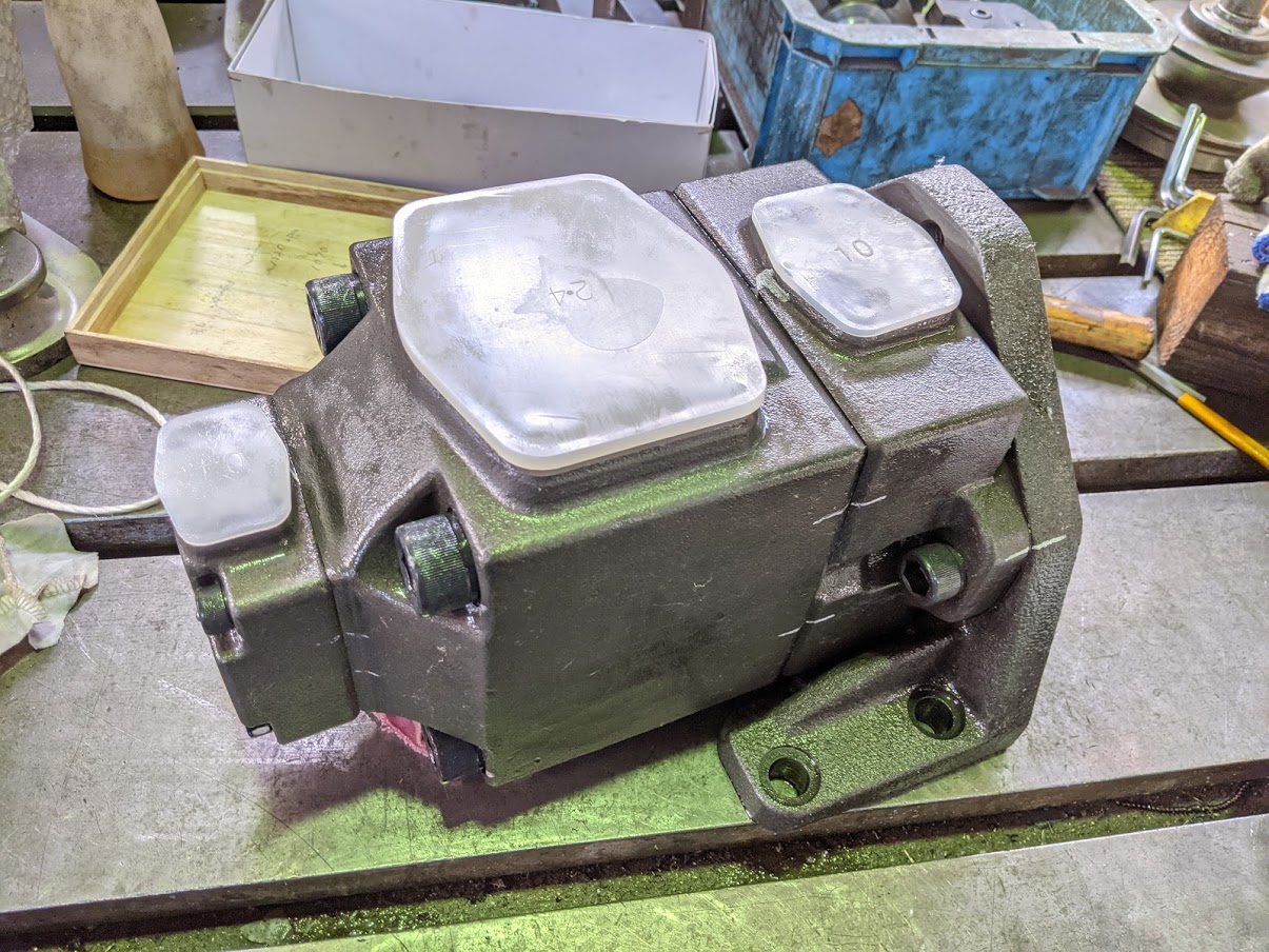 修理依頼を受け、無事に元通りに完治した油圧ポンプのベーンポンプ。