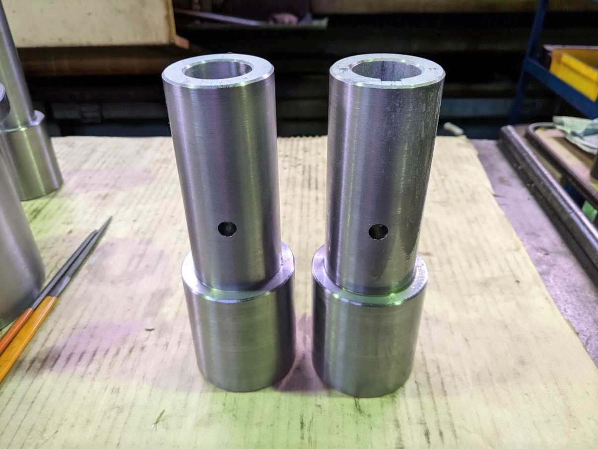 ヌスミまでの距離が深い止まり穴のキー溝加工をスロッターで実施。