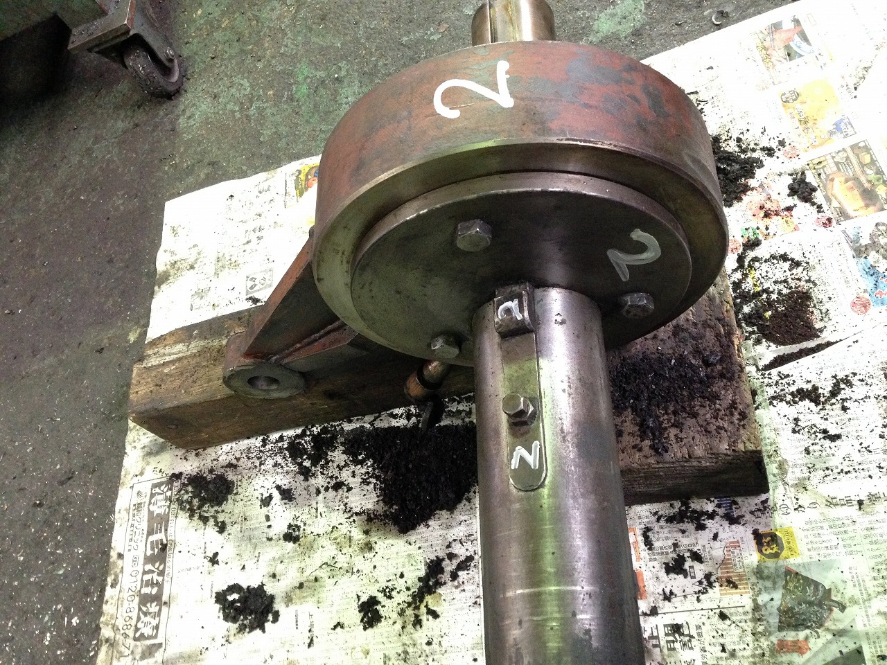 シャーリングのエキセン部。勾配キーが何か怪しいです・・・