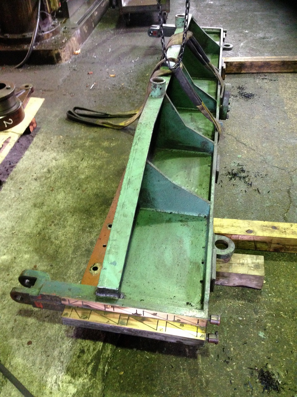 シャーリングの上刃受台はスケッチしにくですがスケッチです！