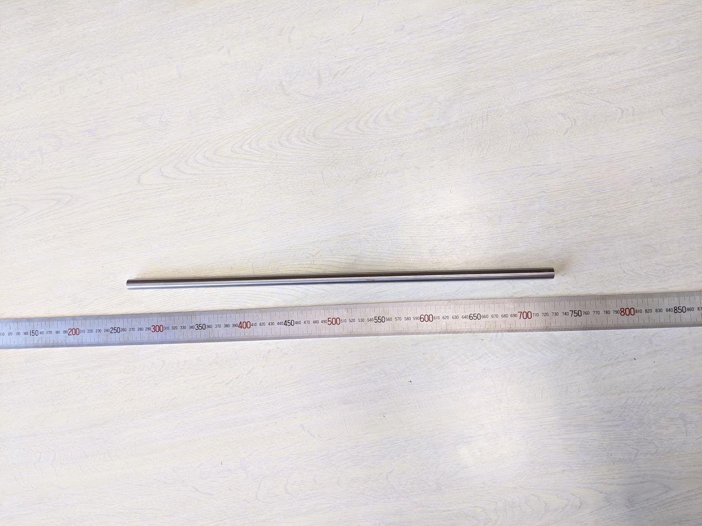 S45Cの研磨材を使用。機械加工してタフトライド処理に出します。