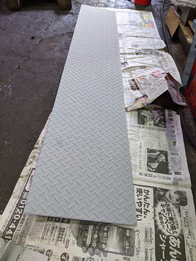 ローバルの常温亜鉛めっきは乾燥時間が極端に短いので現場では助かります。