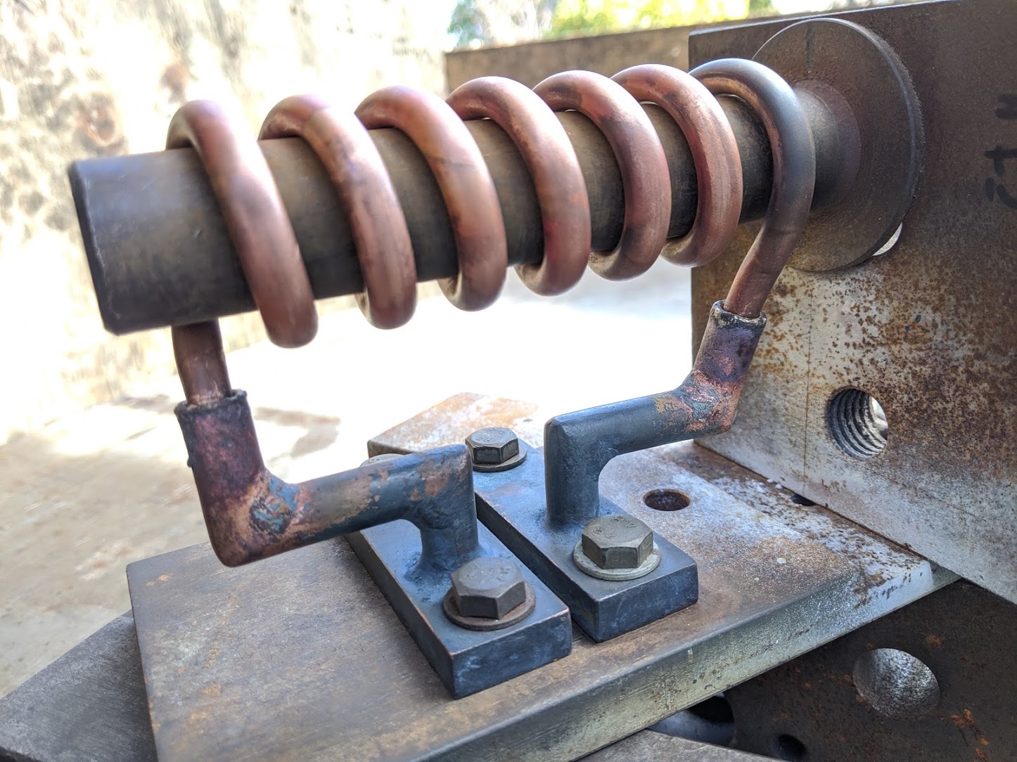 高周波加熱用コイルの銀ろう付け前のセッティング完了！