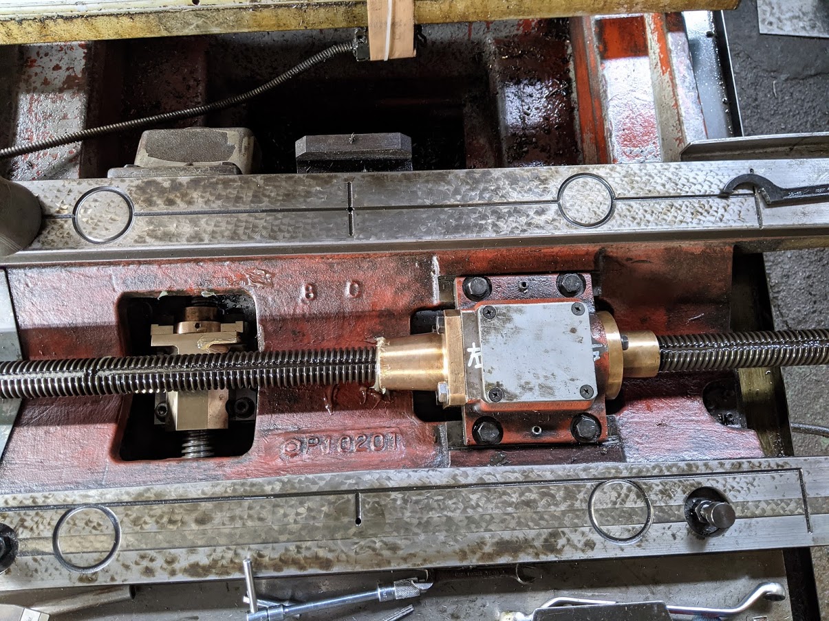 YZ-8Cのテーブル以外の全パーツが組み込み完了しました！