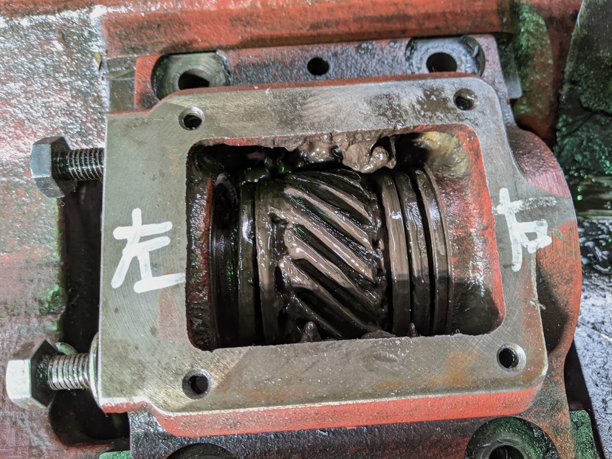 X方向の軸受部を整備します！