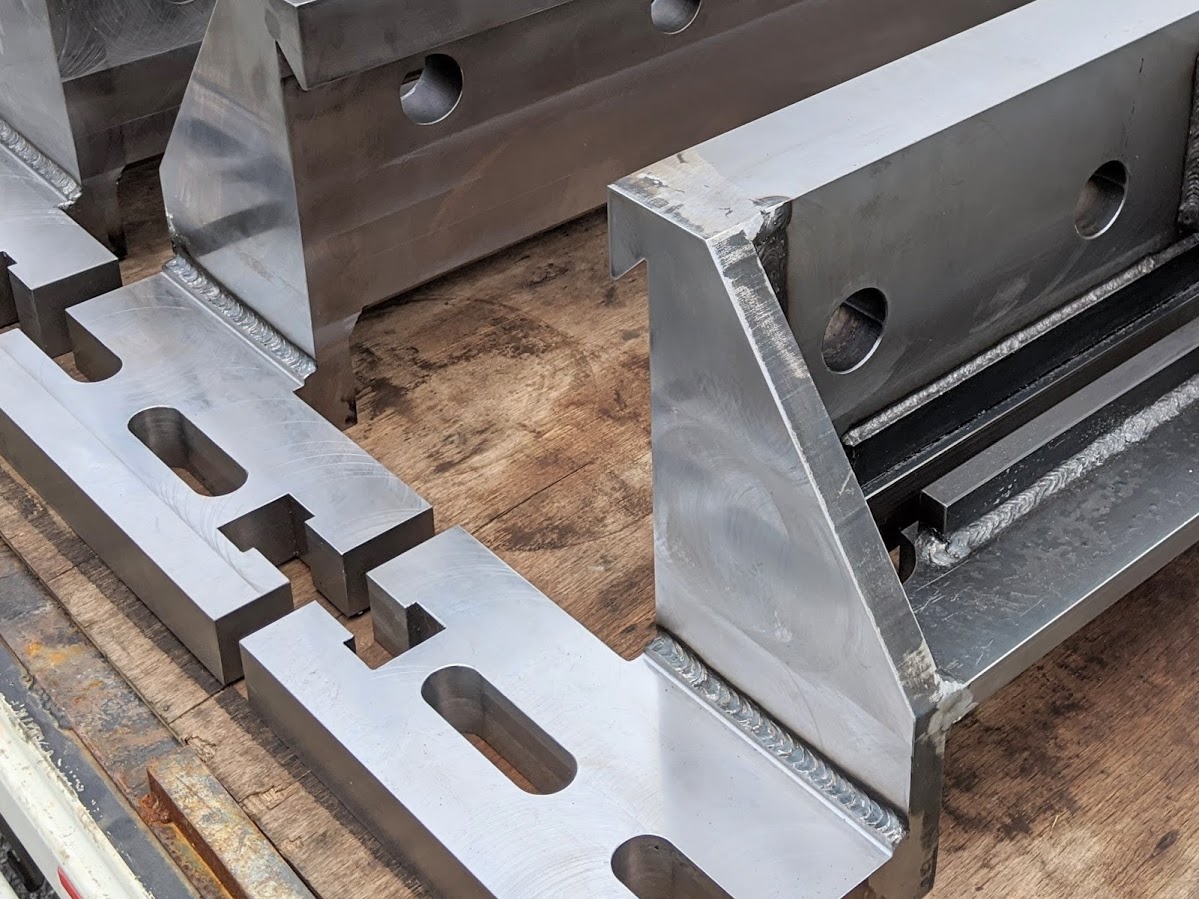 全行程完了し、納品待ちのブラケット。