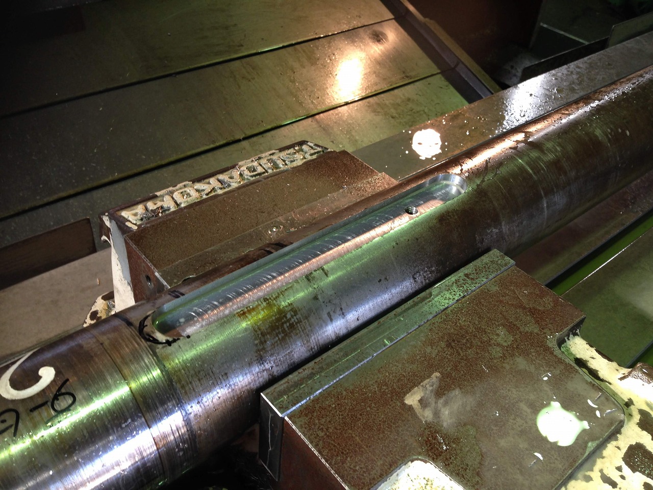 キー溝修正加工後のエキセン軸。