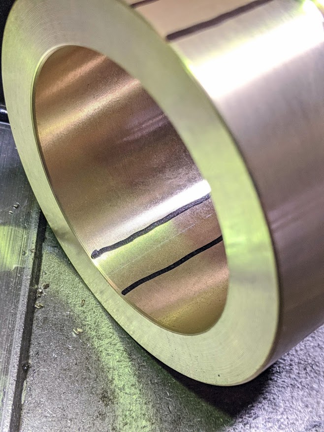 砲金の半割メタルのはんだ付けがバッチリ付いてました。