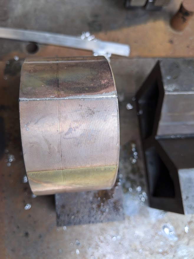 砲金の半割メタルのはんだ付けの試作後。キレイについてます。