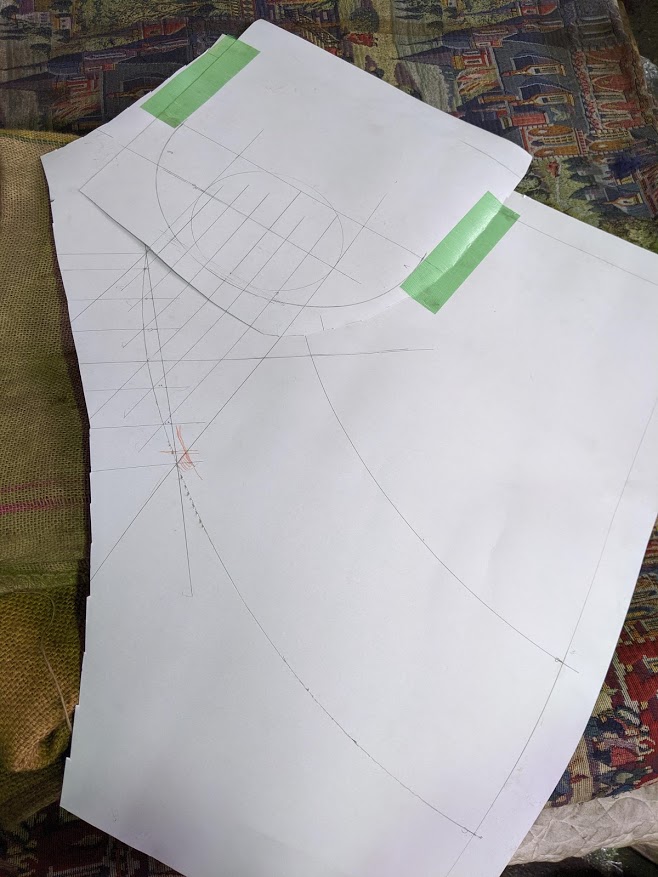 原始的に穴加工した所での展開図を作成。