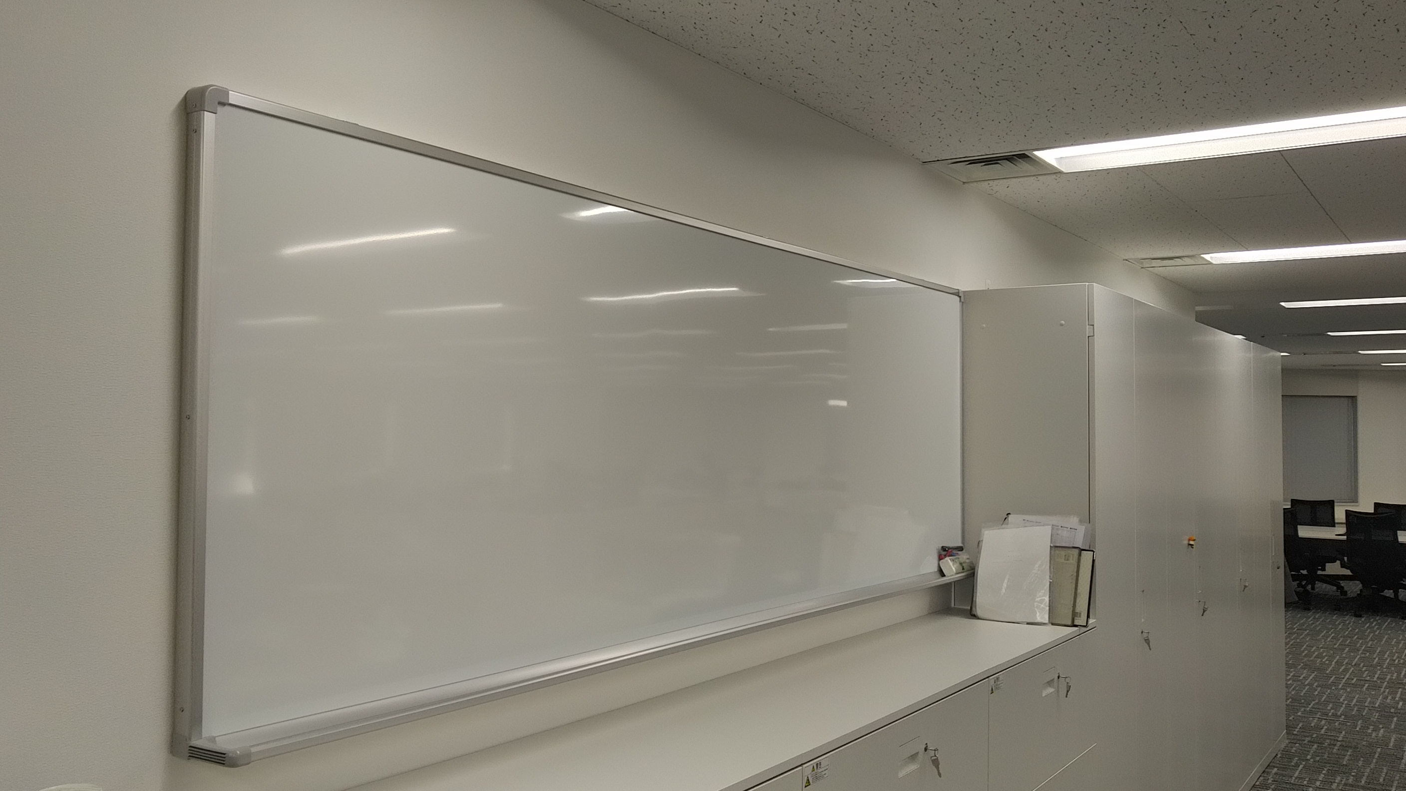 大型　ホーロー　ホワイトボード　2700&times;900　壁掛け