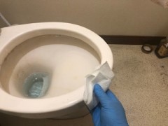 岡崎市:特殊清掃(吐血)施工中