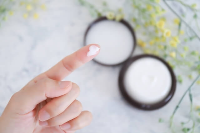 30代・40代のエイジングケアにおすすめ！人気のスキンケアアイテムをお探しなら株式会社ウエルコミュのモイストクリーム