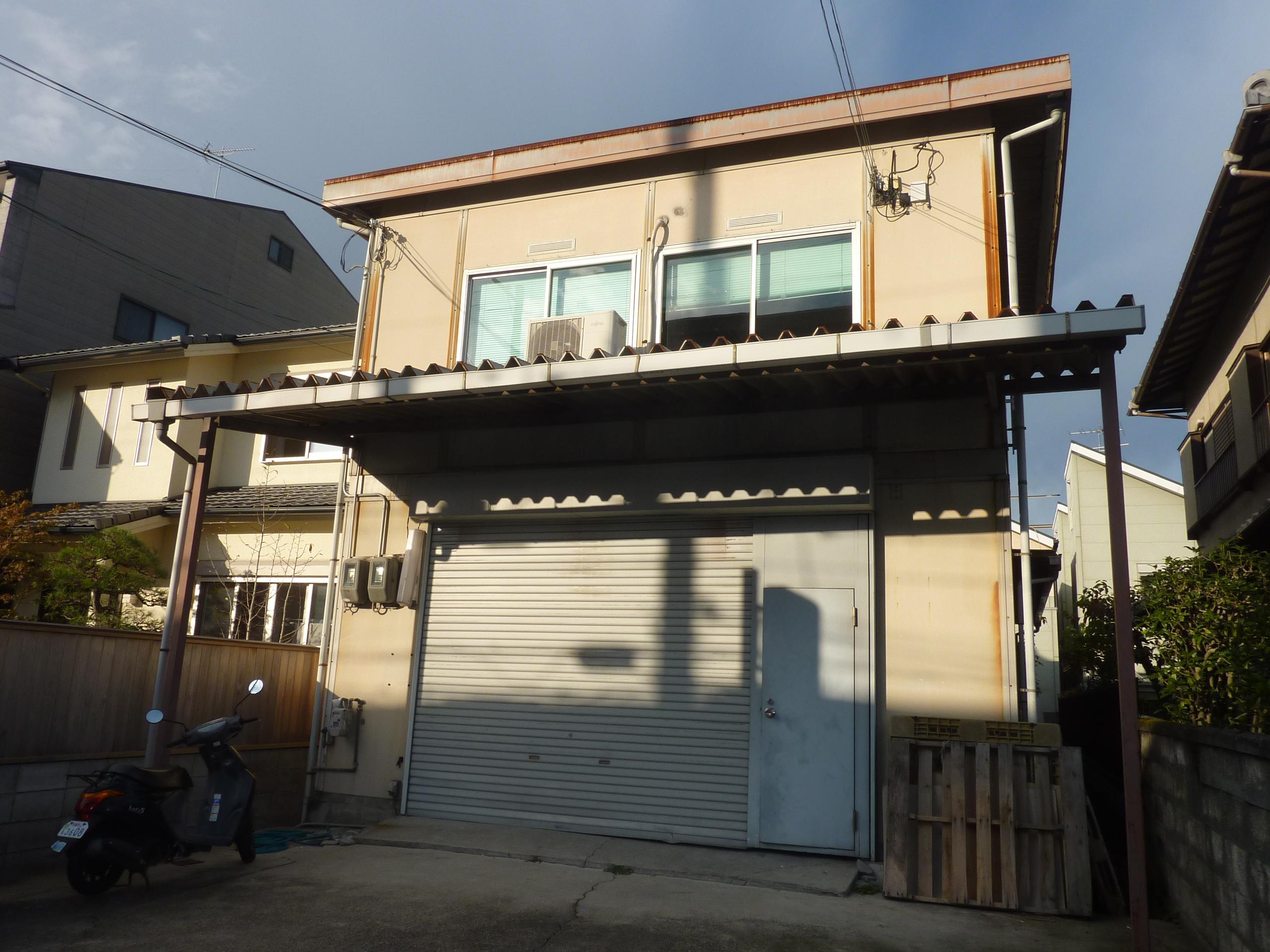 倉庫 外壁塗装 before