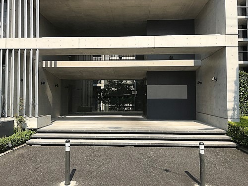 八幡山 中庭による中間領域 回遊性のあるデザイナーズ デザイナーズ おしゃれな賃貸 東京デザイナーズ生活