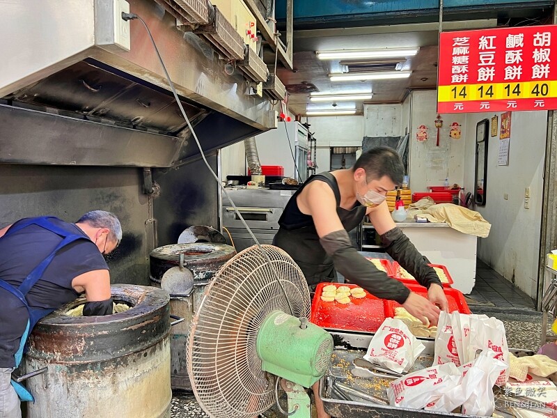 宜蘭銅板小吃推薦：老吳碳烤燒烤餅 / WalkerLand窩客島整理提供 未經許可不可轉載