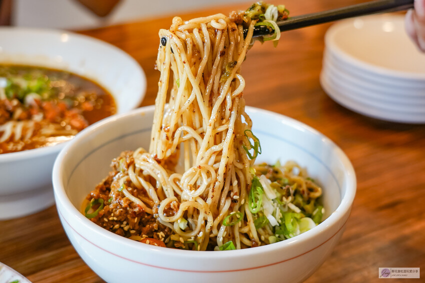  必吃苗栗美食推薦：鵝行天下 萬家香麵館/ WalkerLand窩客島整理提供 未經許可不可轉載