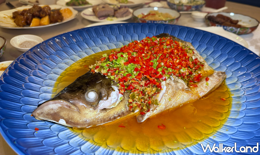 點水樓必吃「涼拌銀耳、剁椒魚頭」探索經典江浙與創新佳餚，感受料理藝術與新鮮食材的完美結合。