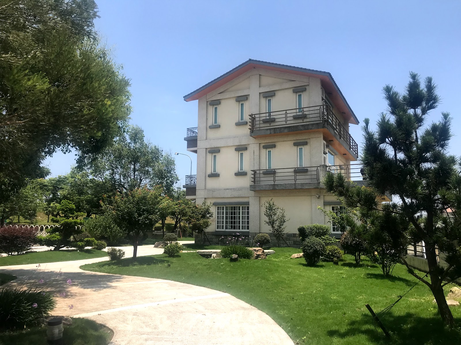 堤緣渡假休閒民宿 宜蘭縣民宿580號 Travelwalker 找景點