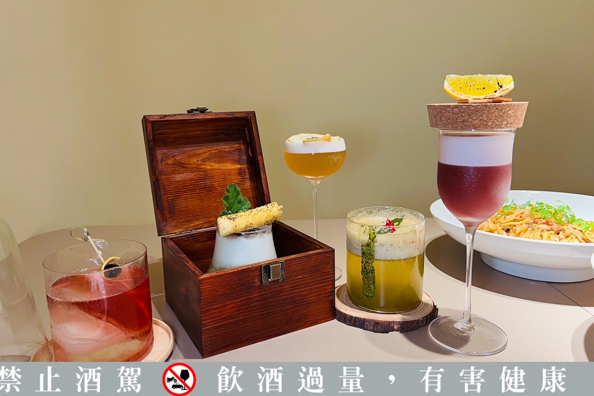台中歐陸餐酒館「嵩sung」正式北上開幕！珊瑚紅穴居餐廳裝潢在大安區超搶眼