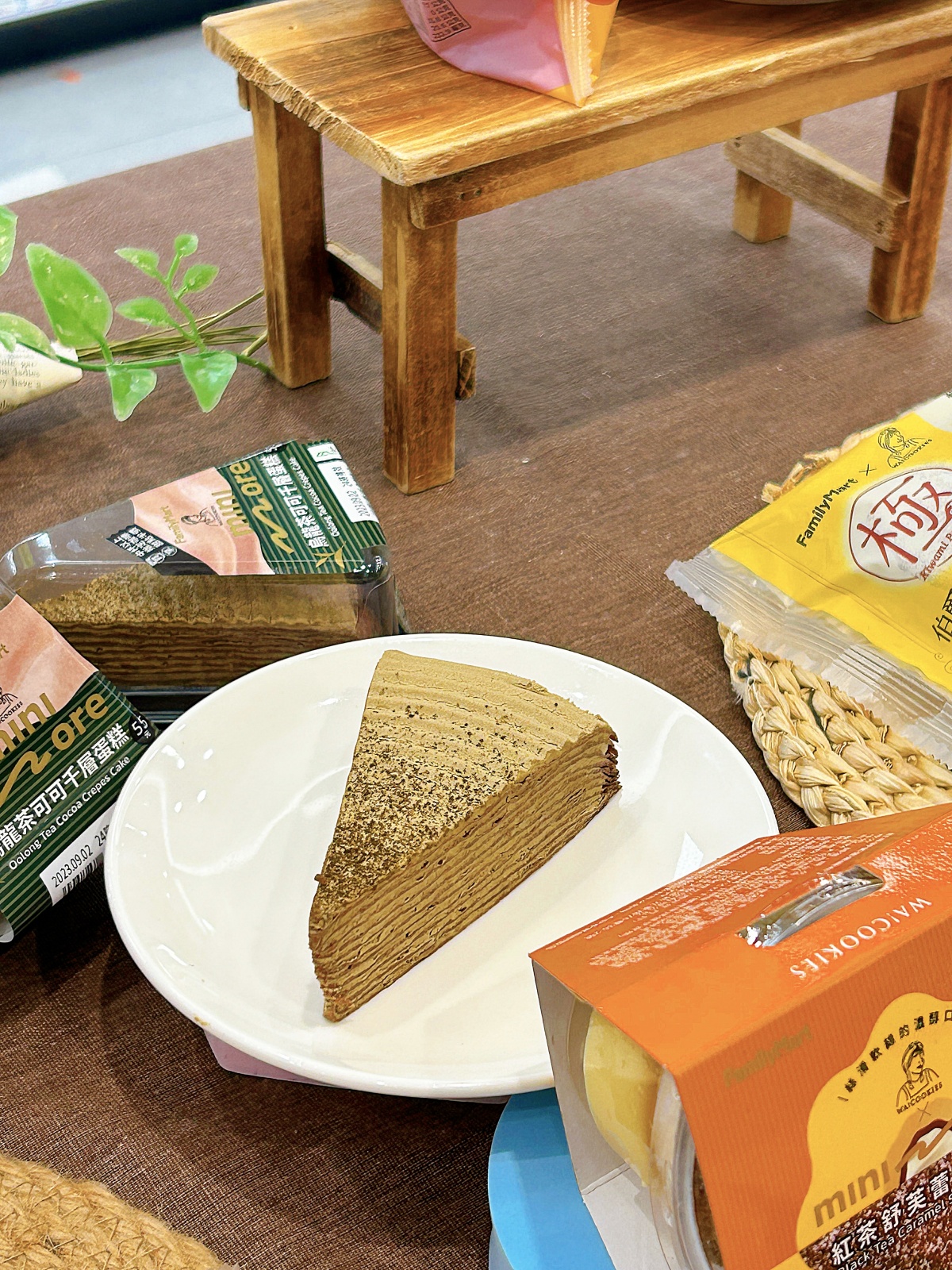 全家×古娃娃聯名「荔枝烏龍」霜淇淋登場！還有茶口味甜點、「奶霜烏龍酷繽沙」滿足茶控的味蕾