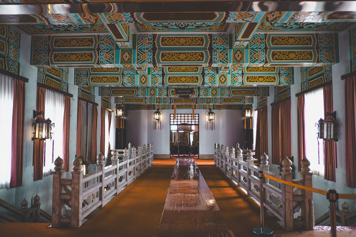 【走讀台北】北投硫磺坑上的建築奇觀：探索新臺幣百元鈔上巍峨樓宇「中山樓」的迷人風采
