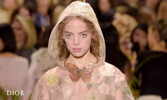 Female Designers / 女性デザイナーによる女性のための服