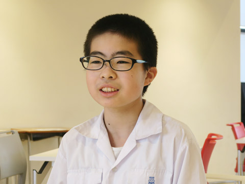 村越くん