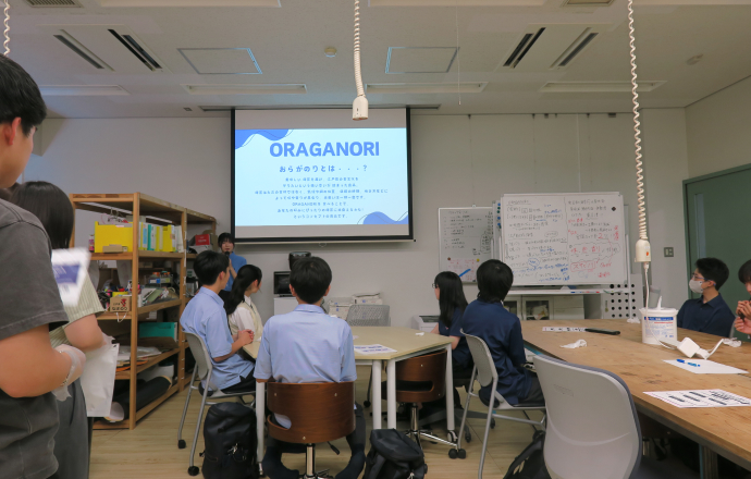 ゼミ生がブランディングを行っている海苔について説明