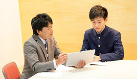 足立学園中学校・高等学校