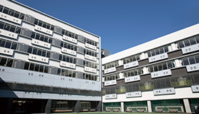 足立学園中学校・高等学校