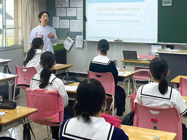 大学附属のメリットを活かして