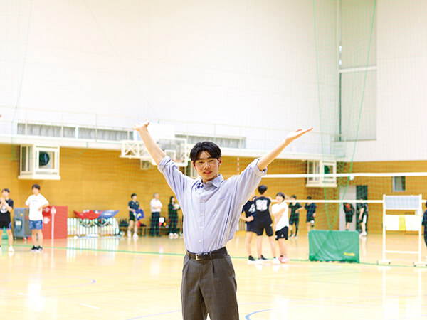 空調完備の広々とした体育館では日々の練習も快適。すべての室内競技の公式試合が可能です。