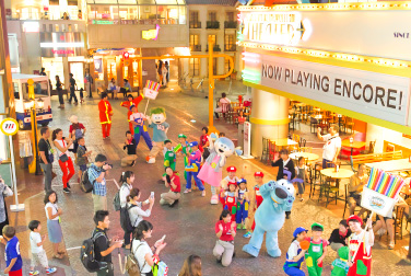 キッザニアの施設内の様子