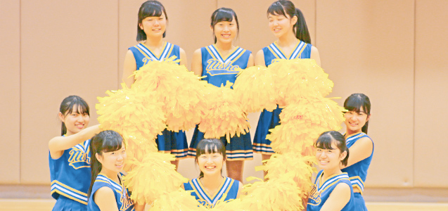 部活動に励む生徒