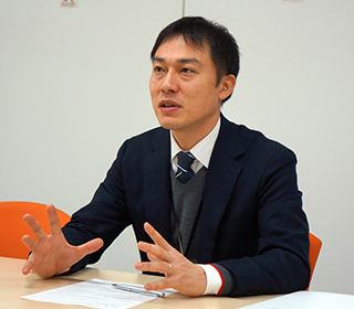 藤井雅徳氏