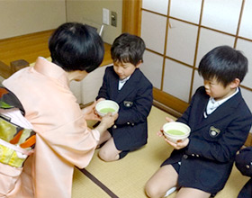 働くママへ充実の放課後教育
