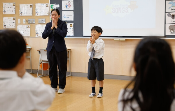 生きた英語を学ぶNICHIFUJI ENGLISH